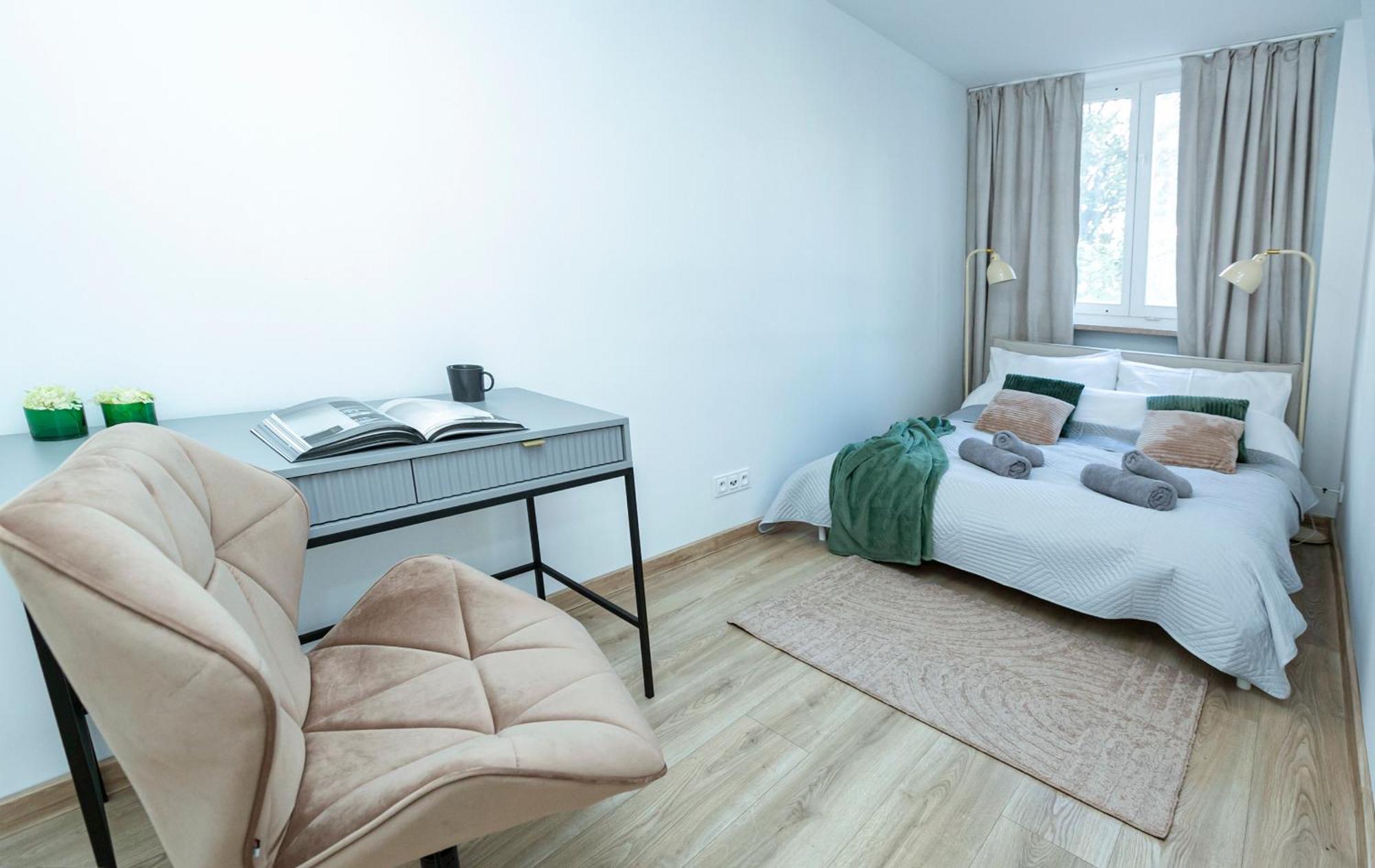 Chlodna 11 - 6 Os Apartament - Better Rental Warschau Buitenkant foto